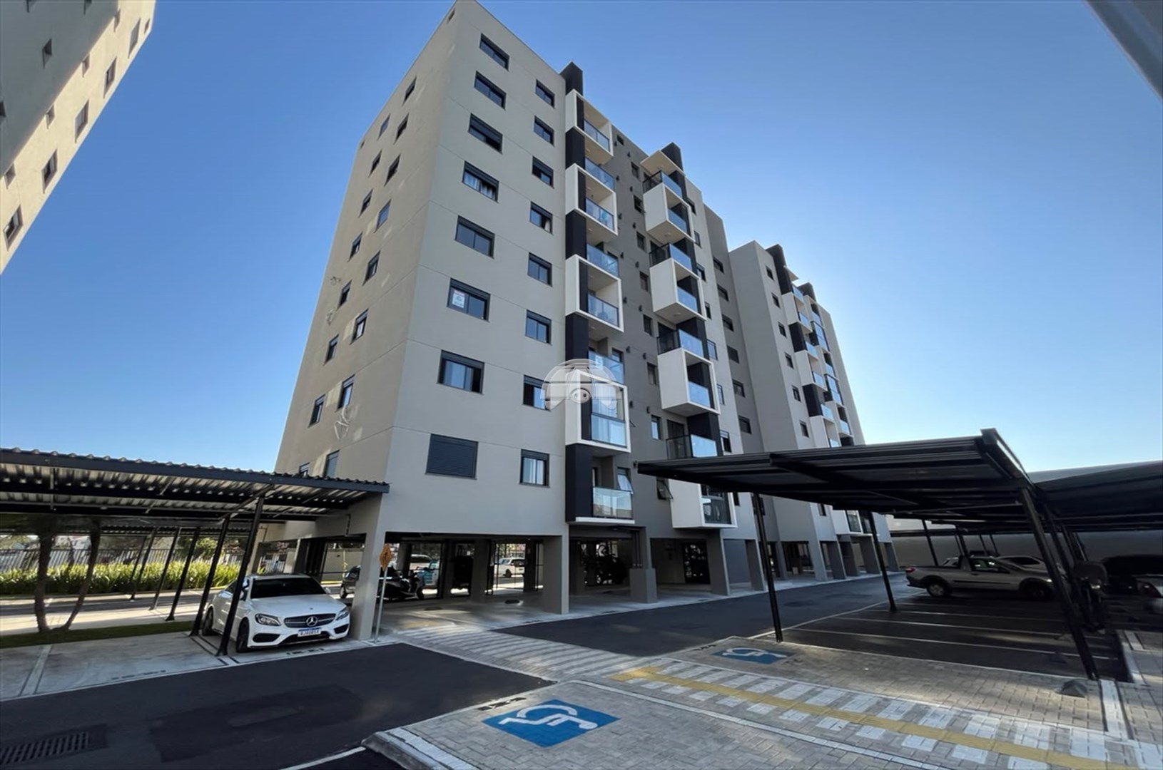 Apartamento para alugar em Hauer, Curitiba — Portal Chave Fácil