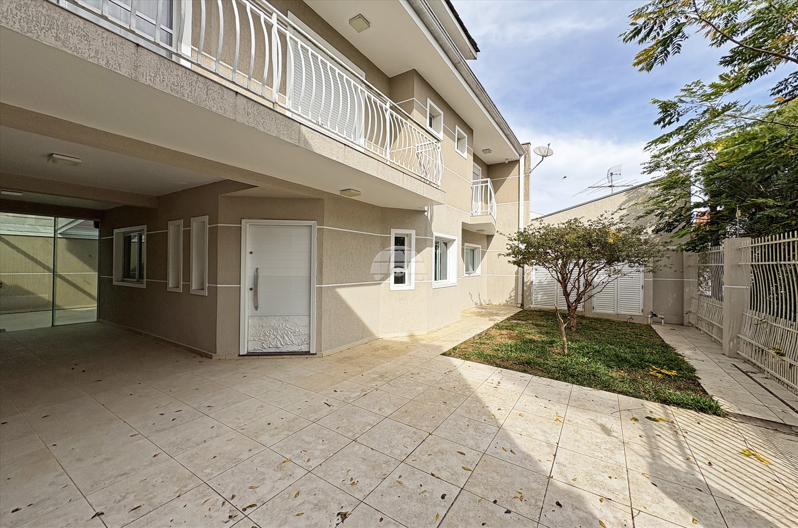 Casa para alugar em Boa Vista, Curitiba — MAFI ADMINISTRADORA DE IMOVEIS LTDA