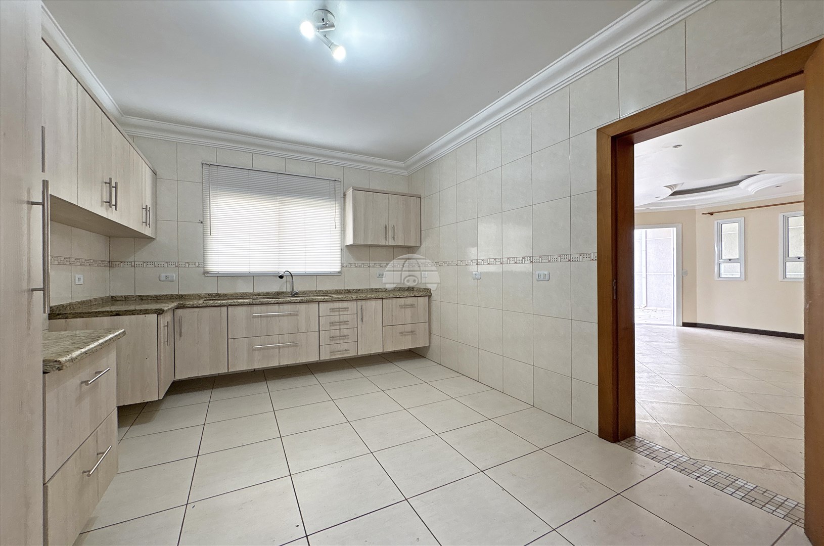 Casa para alugar em Boa Vista, Curitiba — MAFI ADMINISTRADORA DE IMOVEIS LTDA