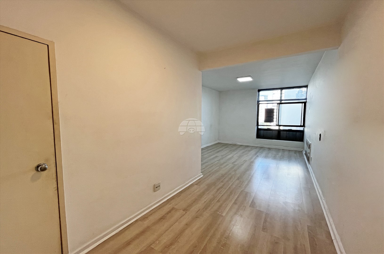 Sala Comercial para Locação no Bairro Centro ref. 109225 (2 / 10)
