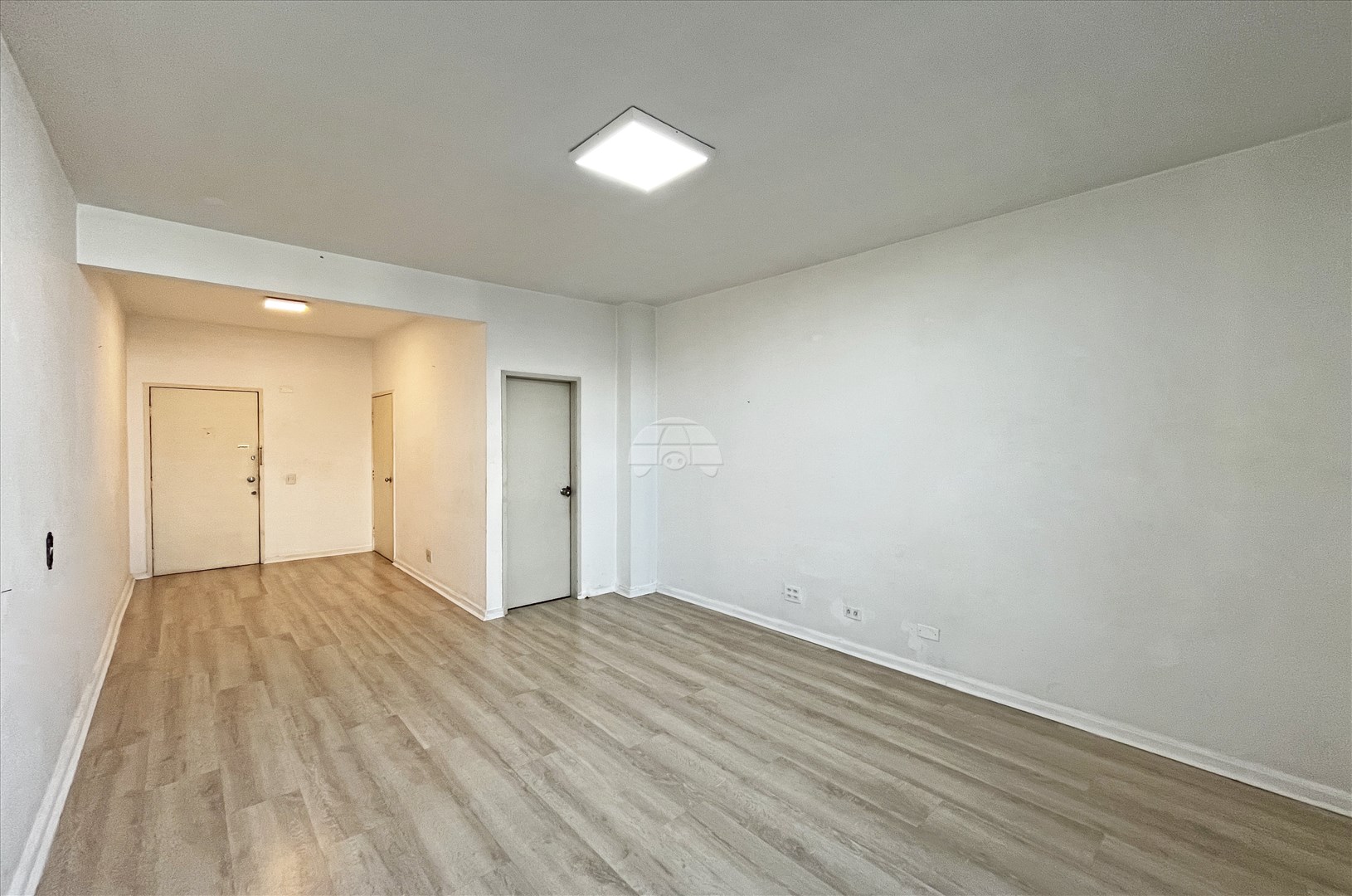 Sala Comercial para Locação no Bairro Centro ref. 109225 (4 / 10)