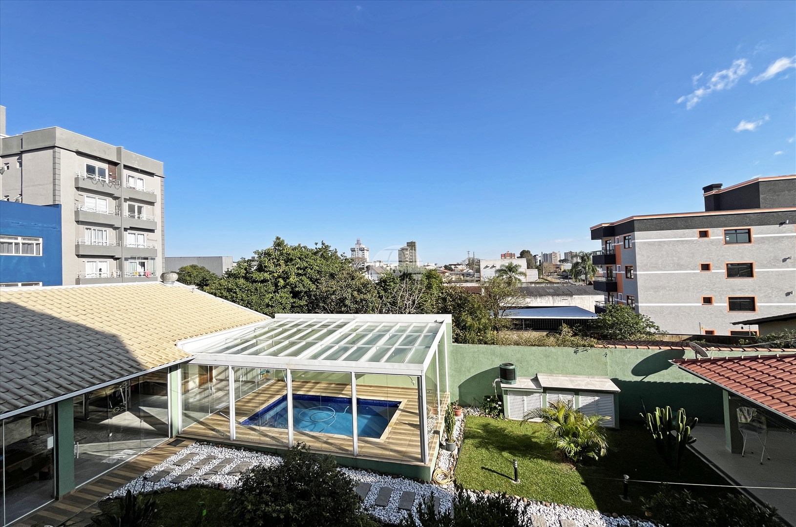 Apartamento para alugar em Centro, São José dos Pinhais — Portal Chave Fácil