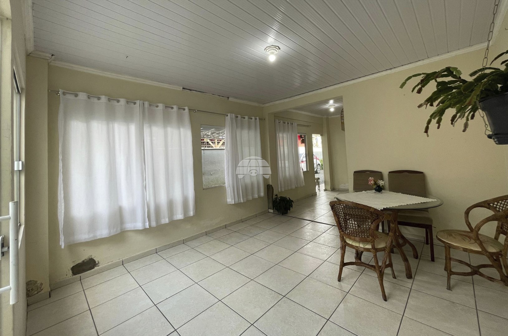 Casa à venda em Bucarein, Joinville — Portal Chave Fácil
