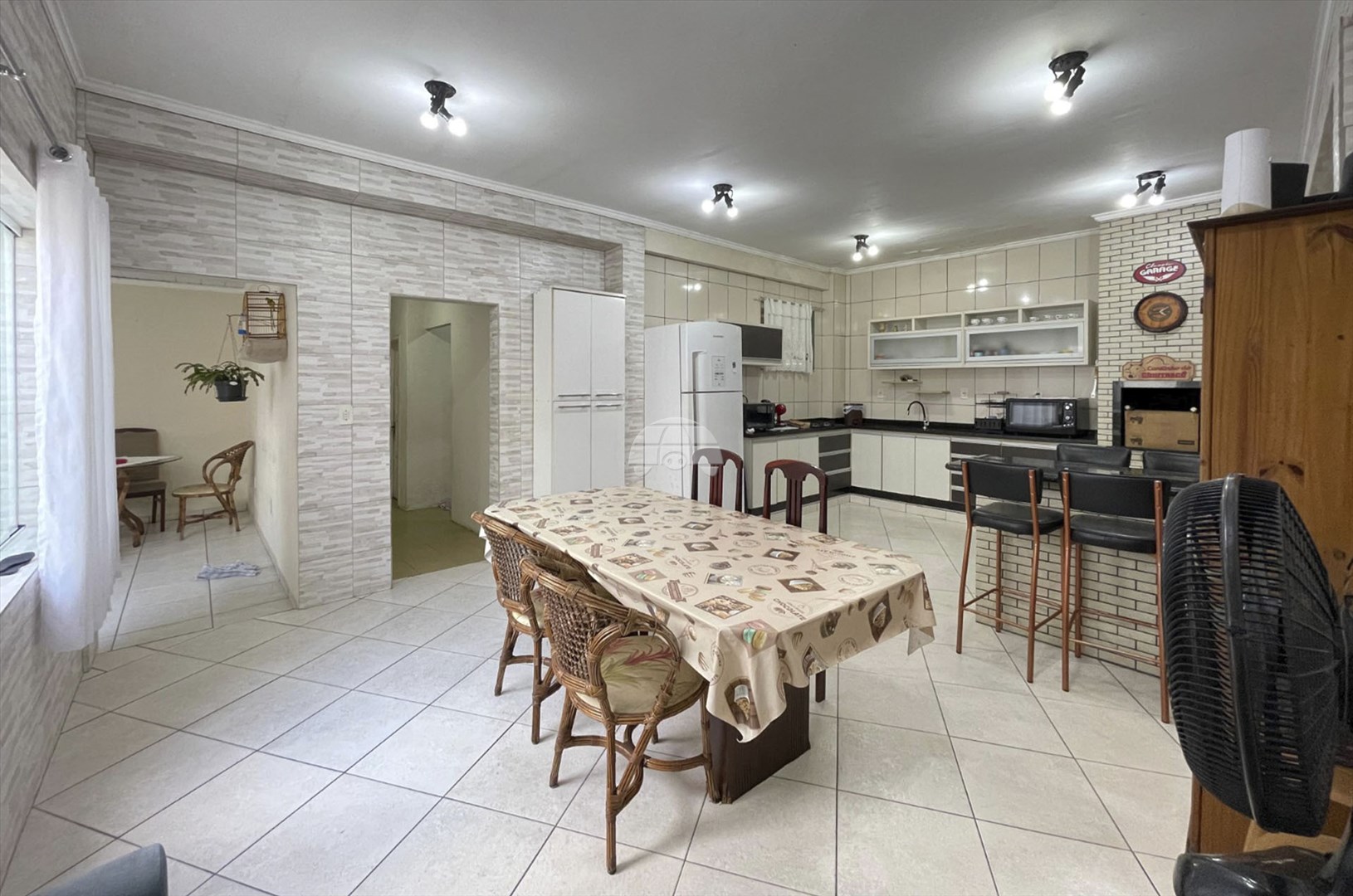 Casa à venda em Bucarein, Joinville — Portal Chave Fácil