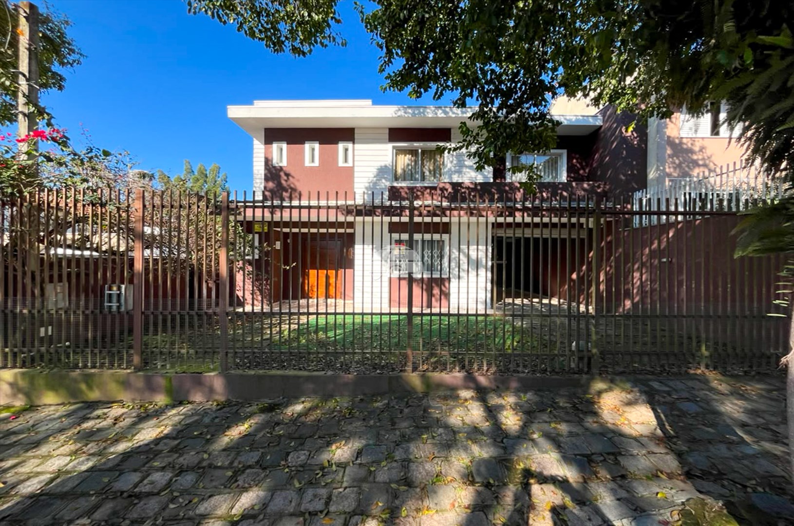 Casa para alugar em Mercês, Curitiba — Portal Chave Fácil