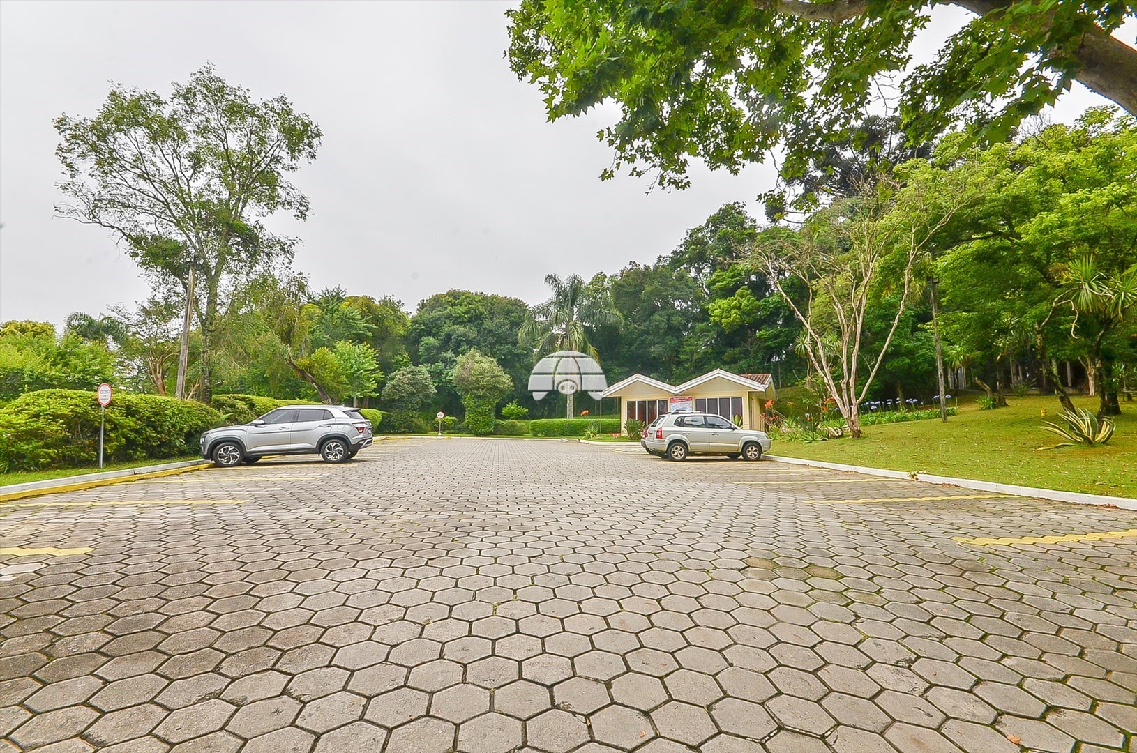 Terreno/Área à venda em Cascatinha, Curitiba — Portal Chave Fácil