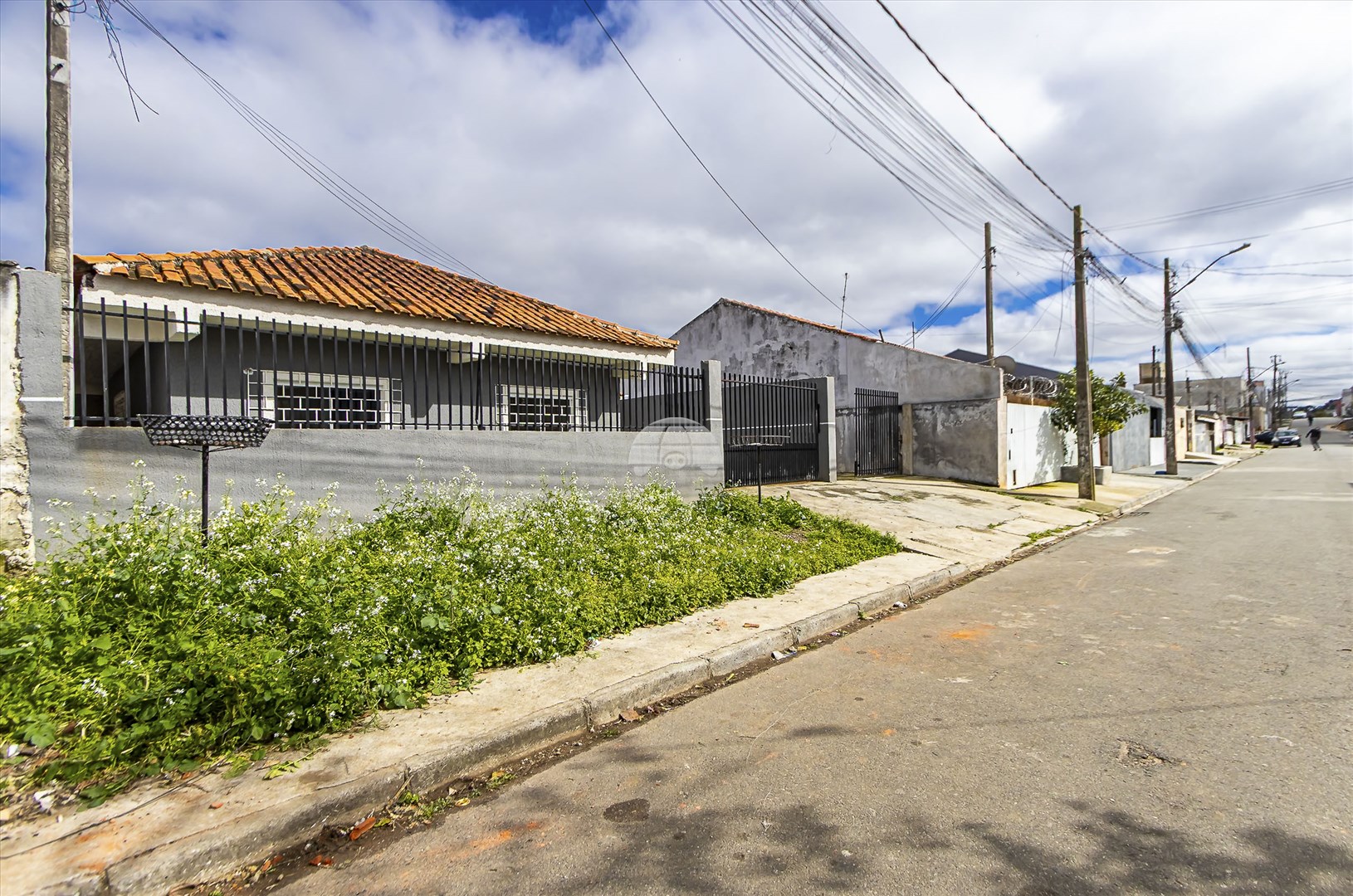 Casa à venda em Alto Boqueirão, Curitiba — Portal Chave Fácil