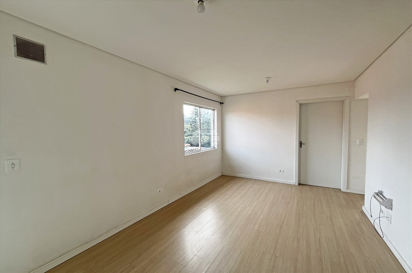 Apartamento para alugar em Vila Mariano Torres, Campo Largo — Portal Chave Fácil