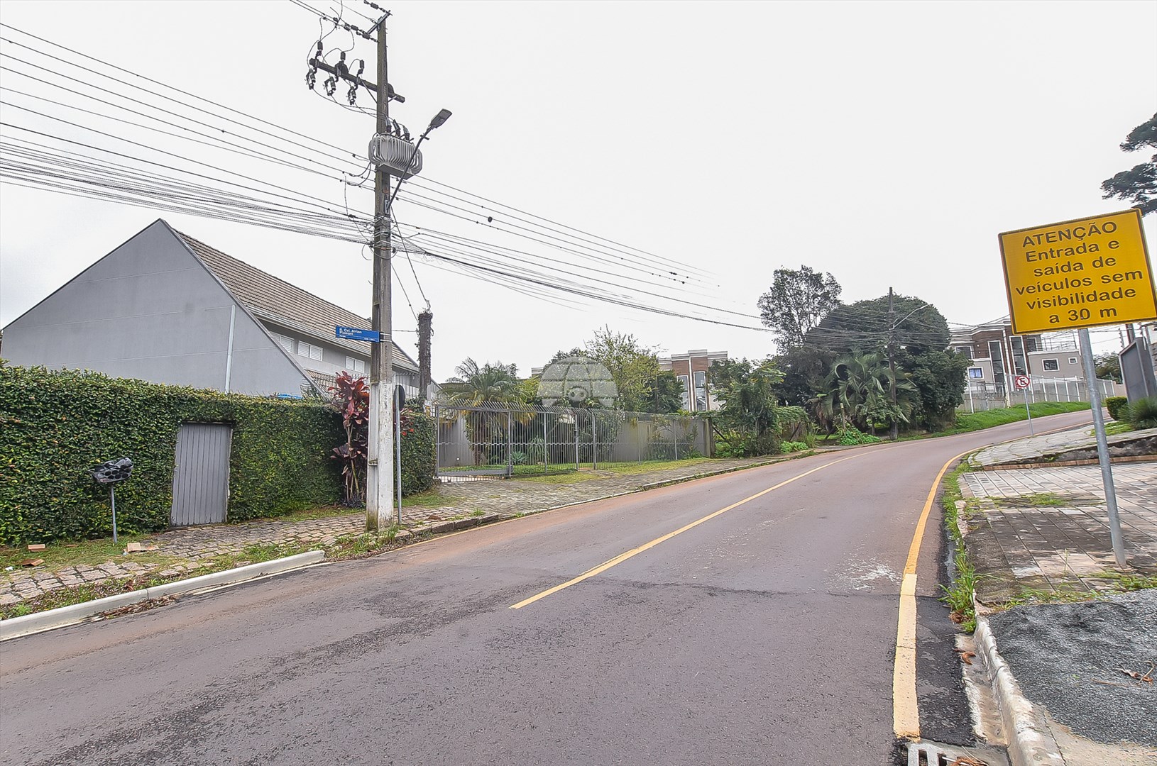 Casa à venda em Portão, Curitiba — Portal Chave Fácil
