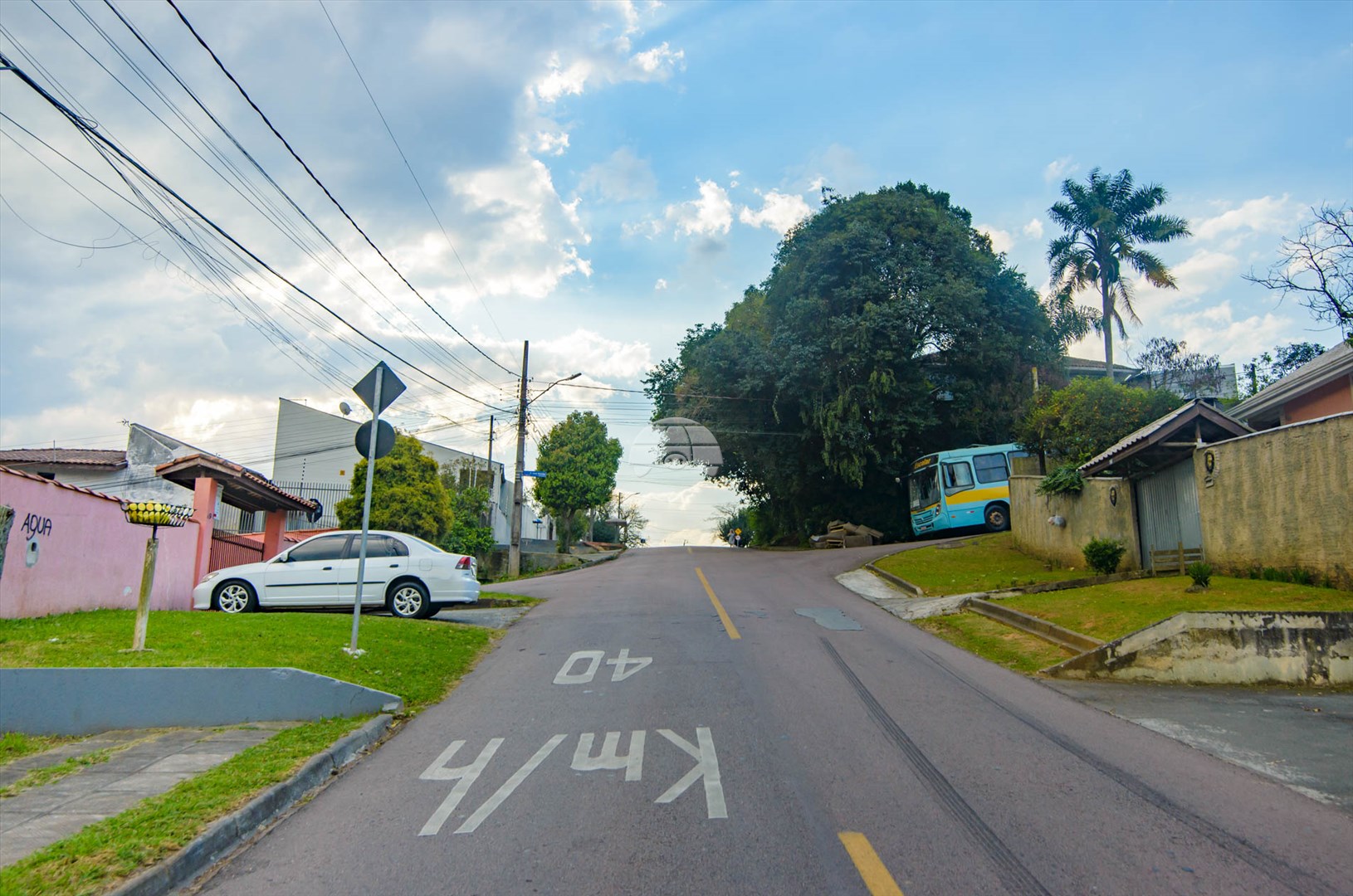 Casa à venda em Santa Cândida, Curitiba — Portal Chave Fácil