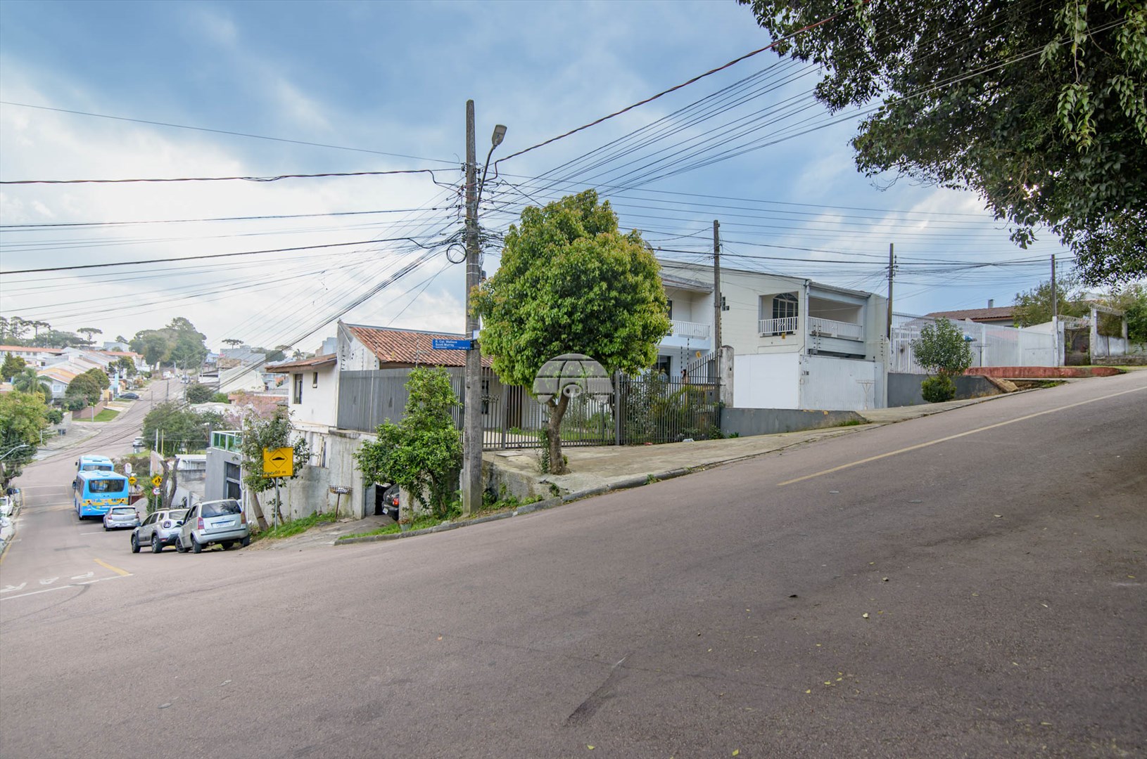 Casa à venda em Santa Cândida, Curitiba — Portal Chave Fácil