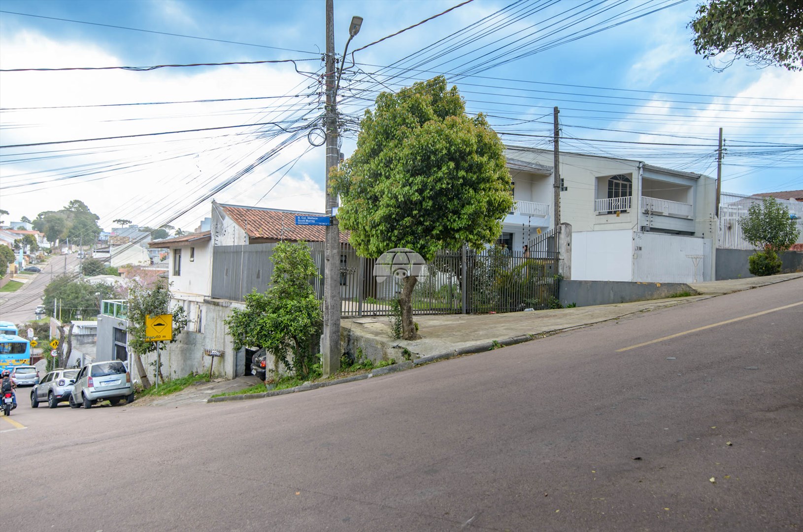 Casa à venda em Santa Cândida, Curitiba — Portal Chave Fácil
