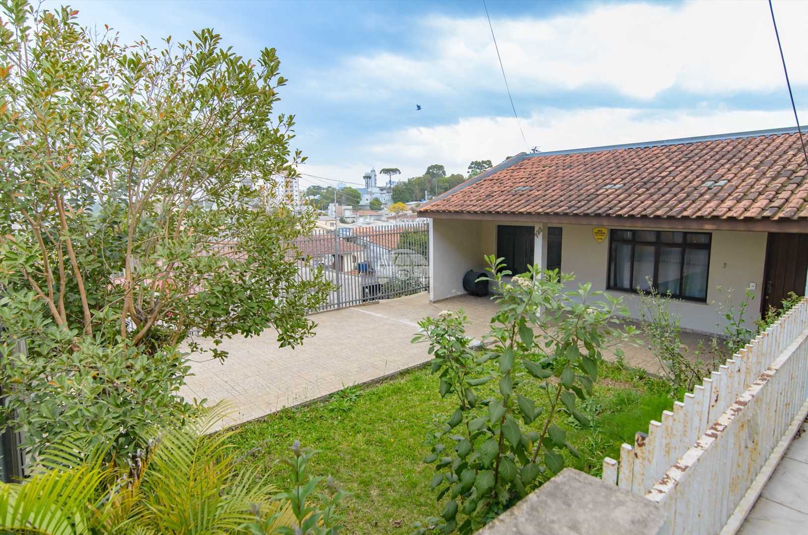 Casa à venda em Santa Cândida, Curitiba — Portal Chave Fácil