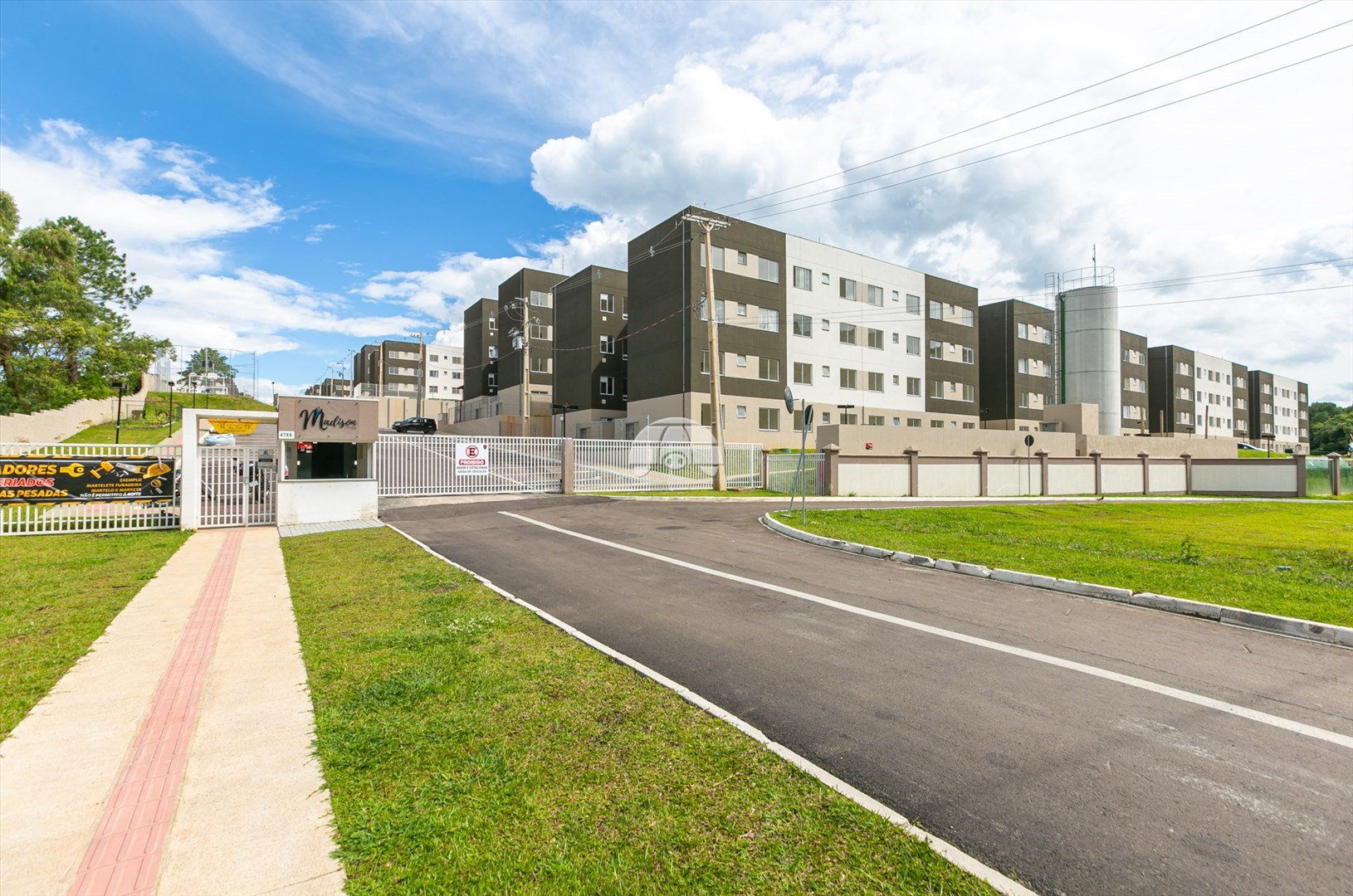 Apartamento para alugar em Bom Jesus, Campo Largo — Portal Chave Fácil