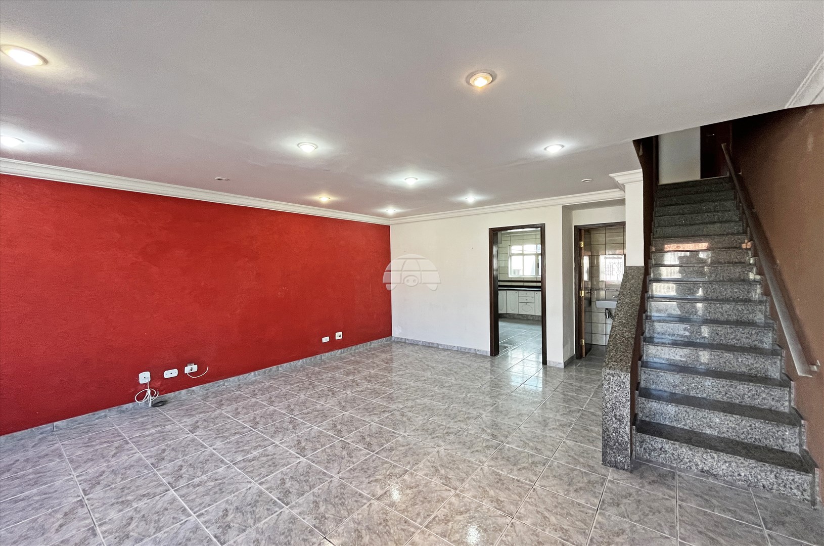 Casa para alugar em Uberaba, Curitiba — Portal Chave Fácil