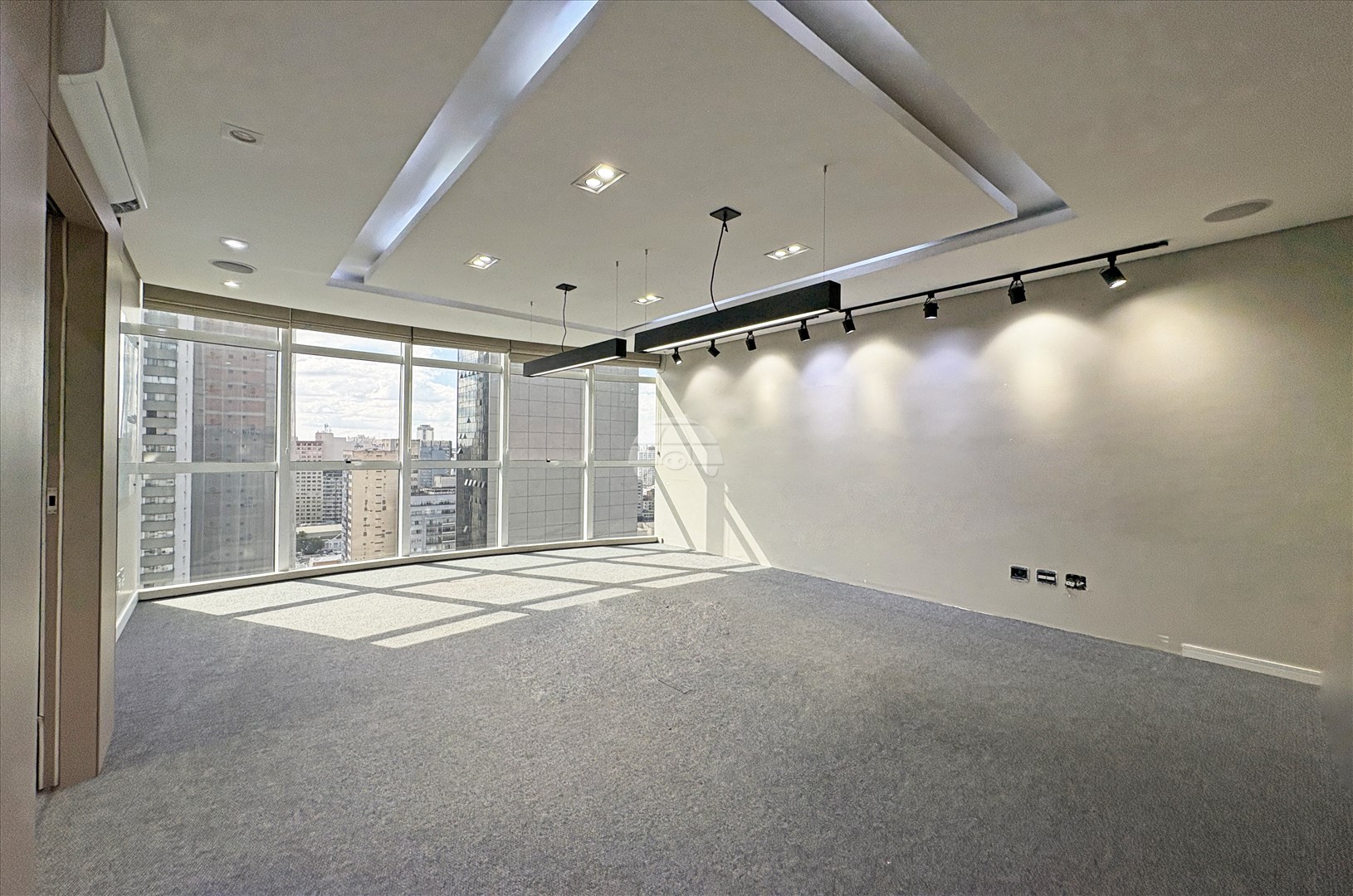 Casa comercial para alugar em Centro, Curitiba — Portal Chave Fácil