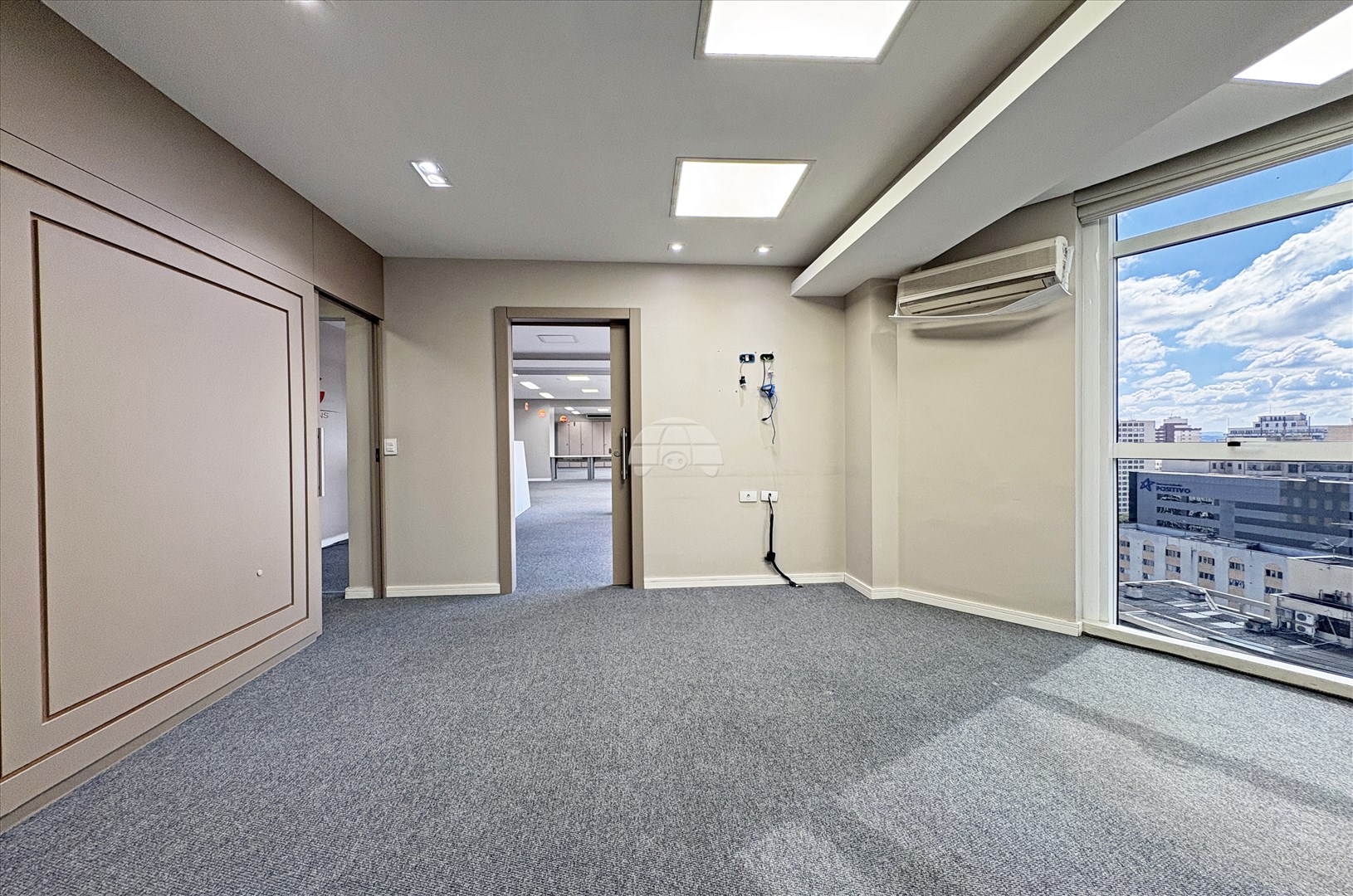 Casa comercial para alugar em Centro, Curitiba — Portal Chave Fácil