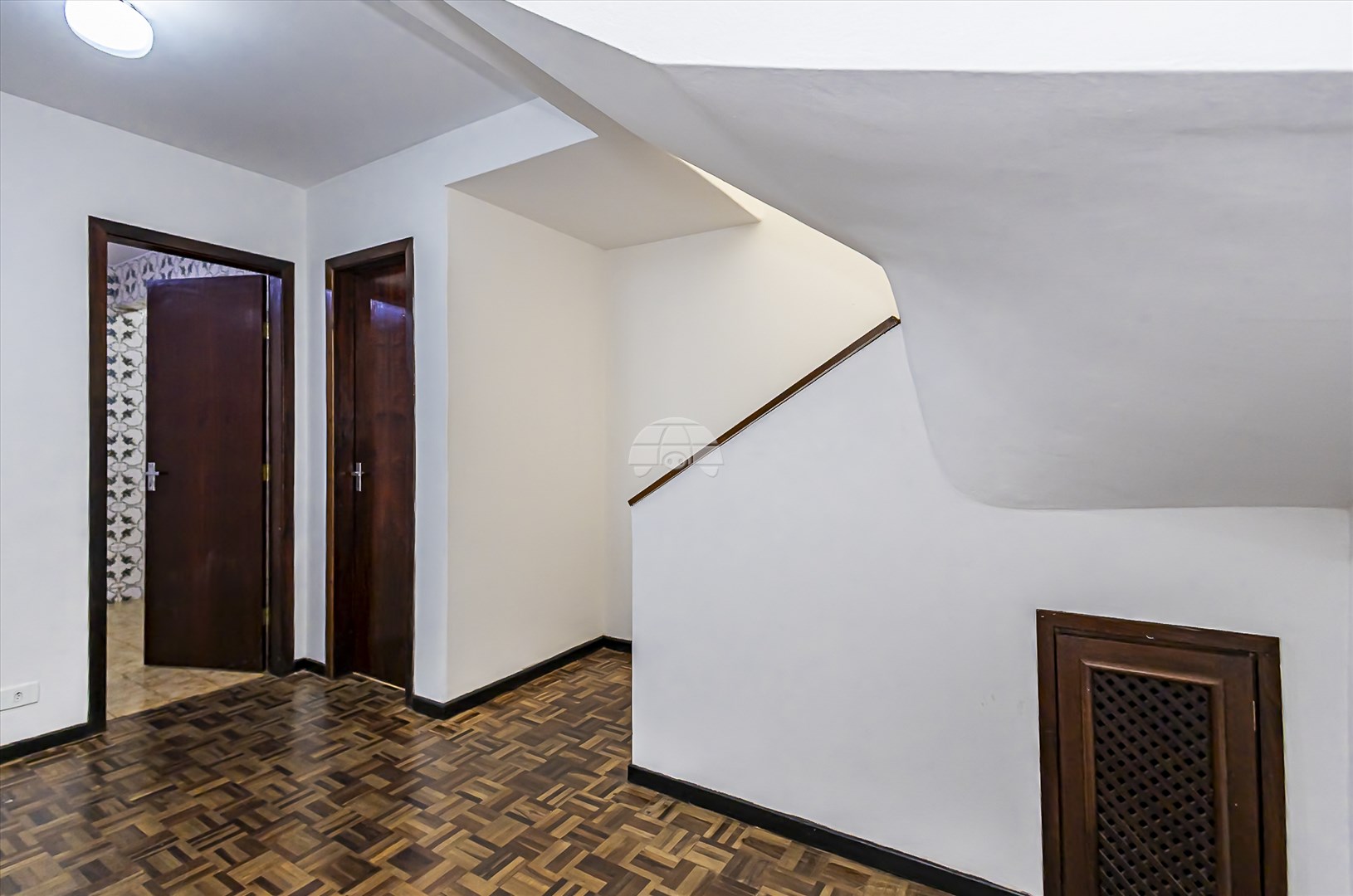Casa à venda em Hauer, Curitiba — Portal Chave Fácil