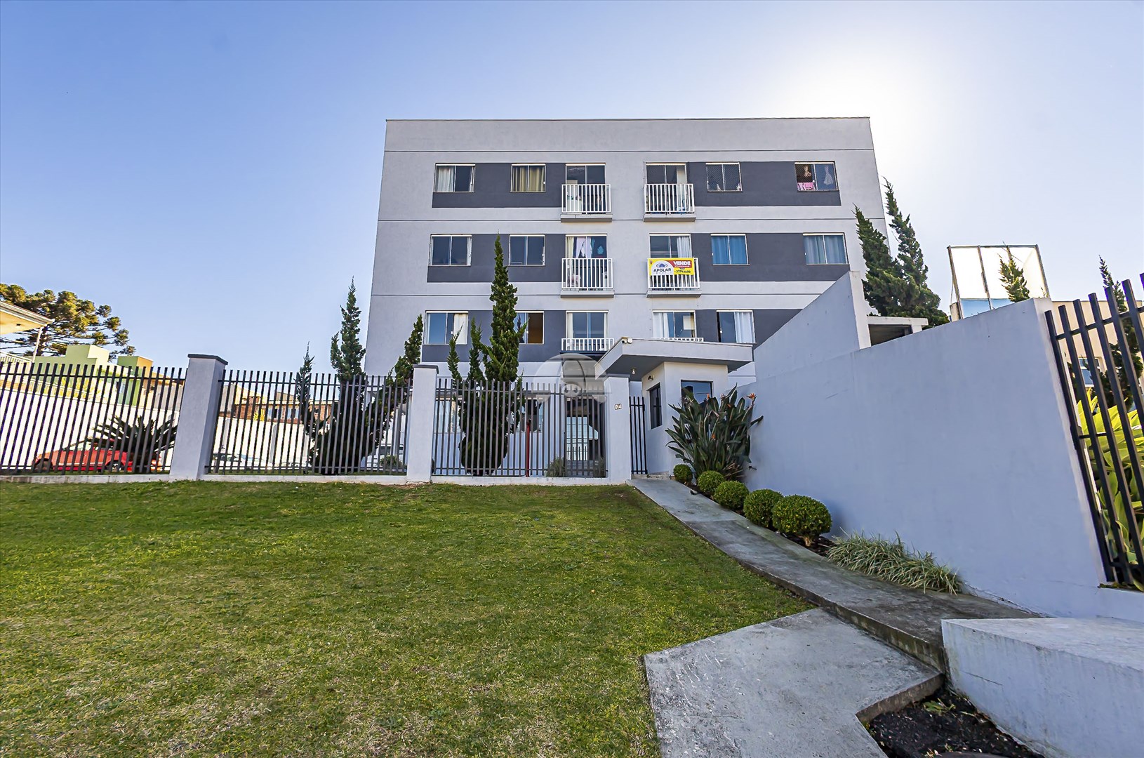 Apartamento à venda em Guarani, Colombo — Portal Chave Fácil