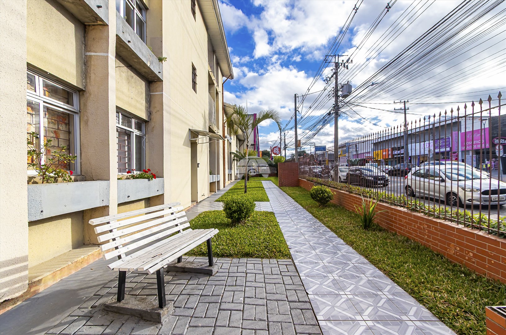 Apartamento à venda em Sítio Cercado, Curitiba — MAFI ADMINISTRADORA DE IMOVEIS LTDA
