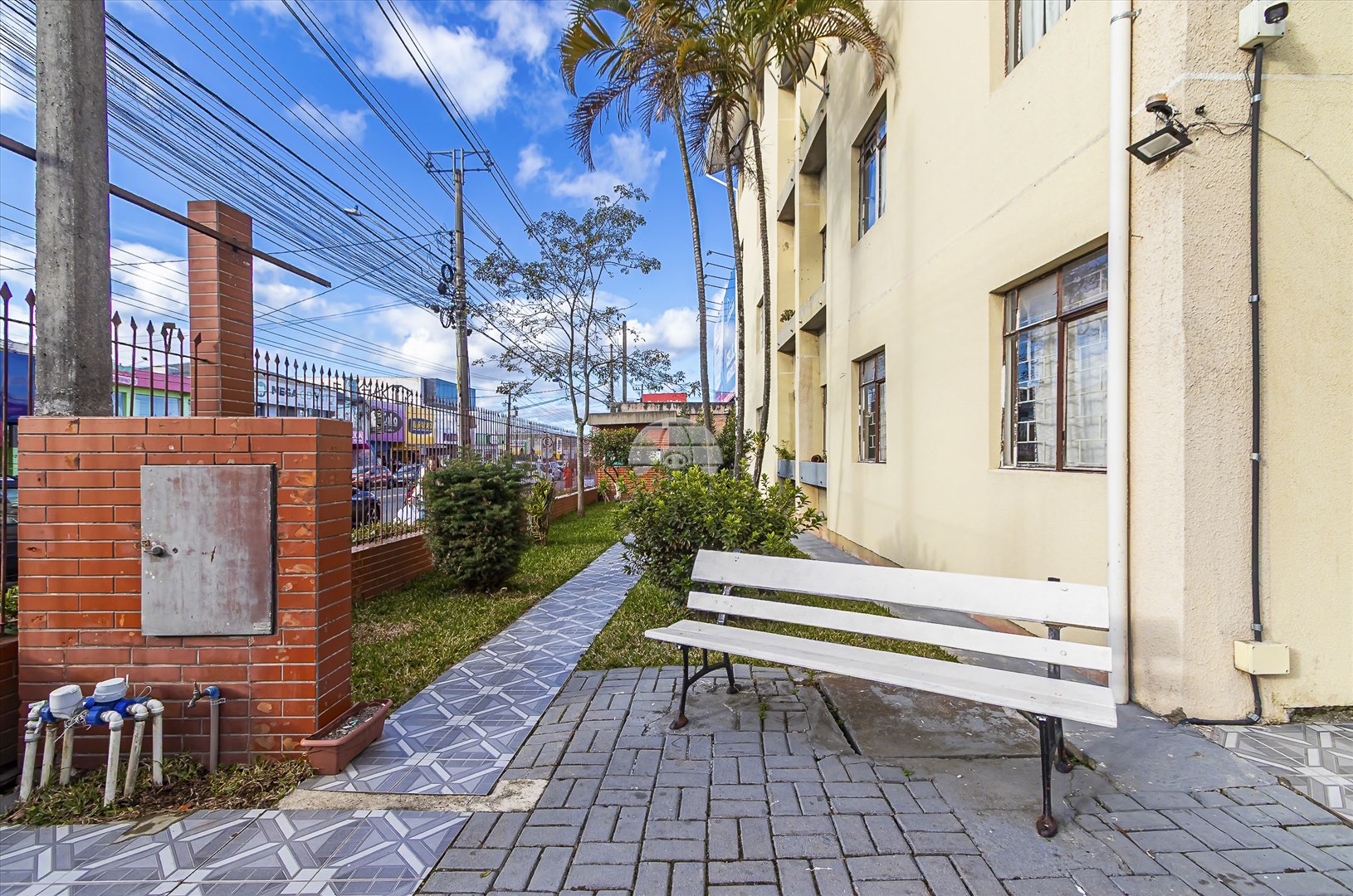 Apartamento à venda em Sítio Cercado, Curitiba — MAFI ADMINISTRADORA DE IMOVEIS LTDA