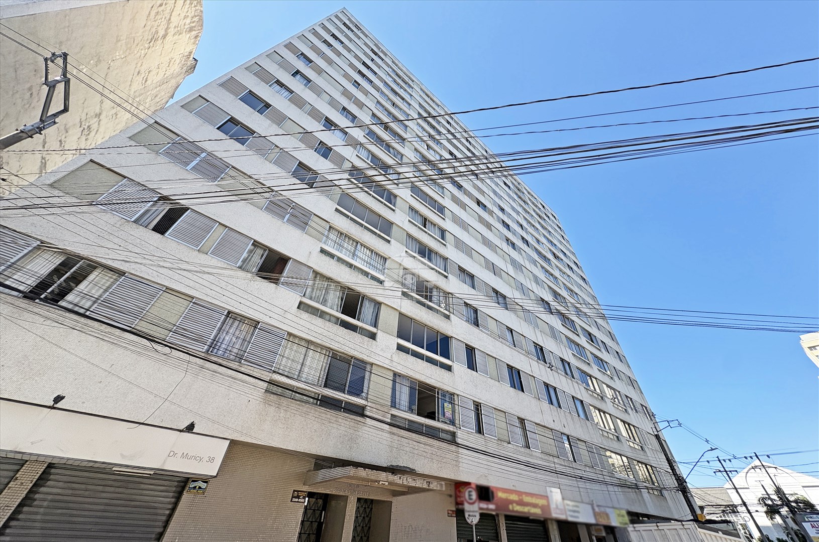 Apartamento para alugar em Centro, Curitiba — Portal Chave Fácil