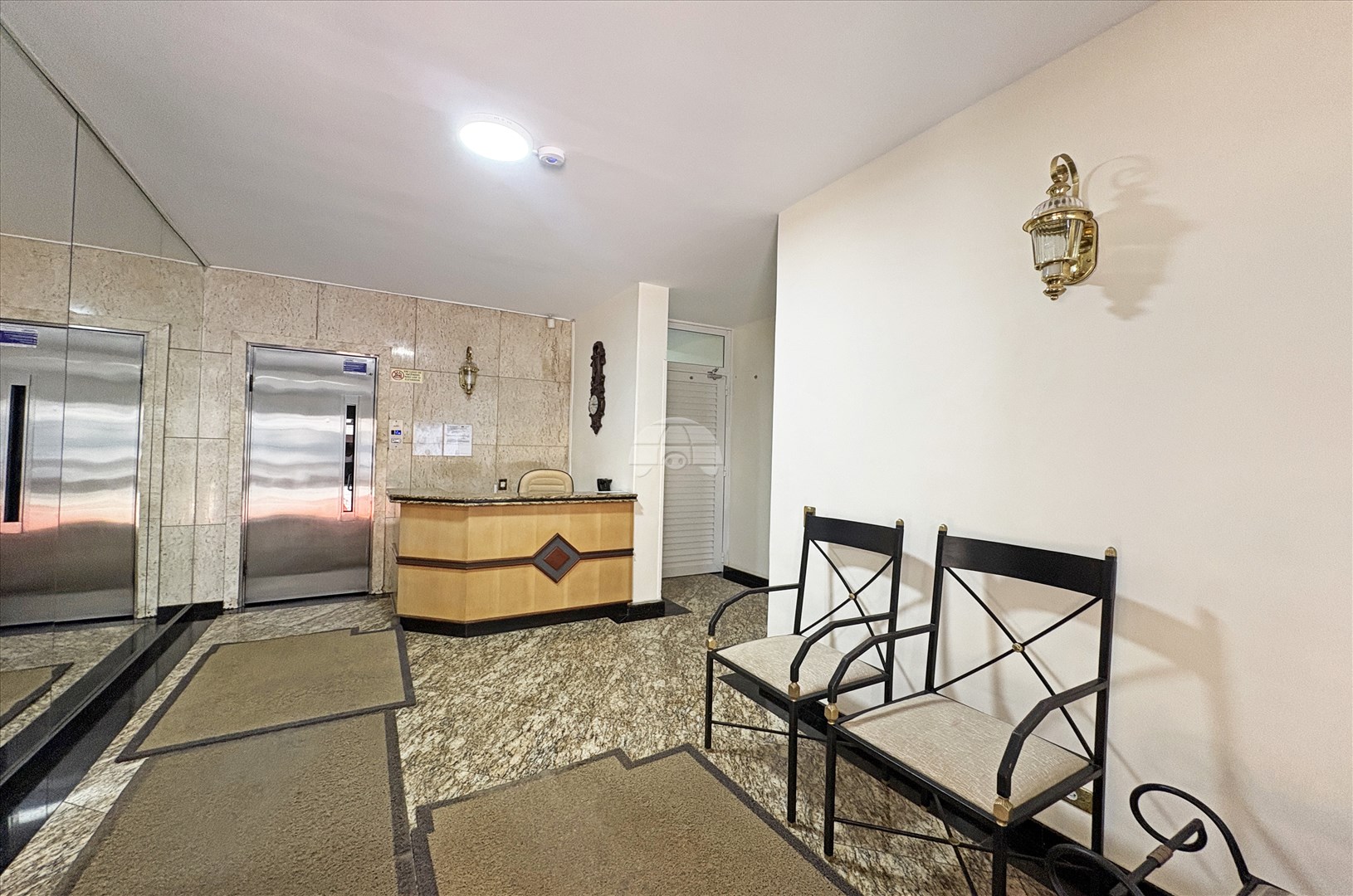 Apartamento para alugar em Centro, Curitiba — Portal Chave Fácil