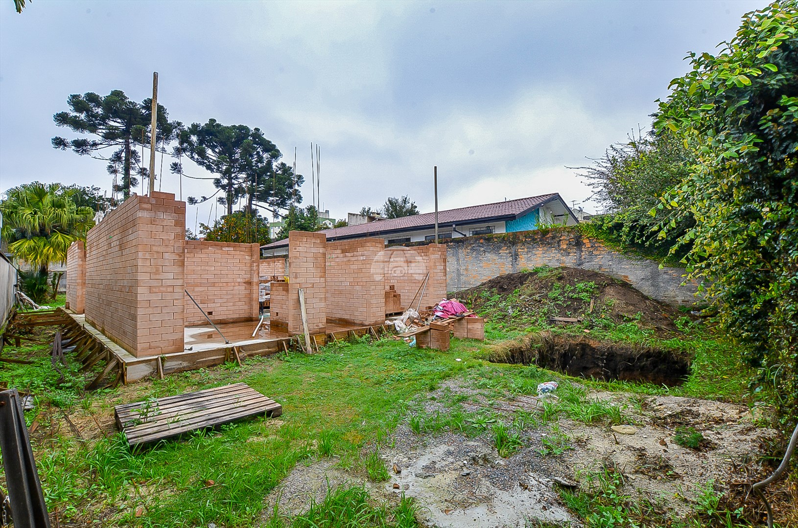 Terreno/Área à venda em Hauer, Curitiba — Portal Chave Fácil