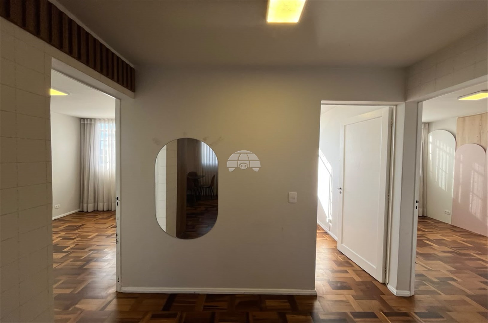 Apartamento para alugar em Cristo Rei, Curitiba — Outrasul Imobiliária