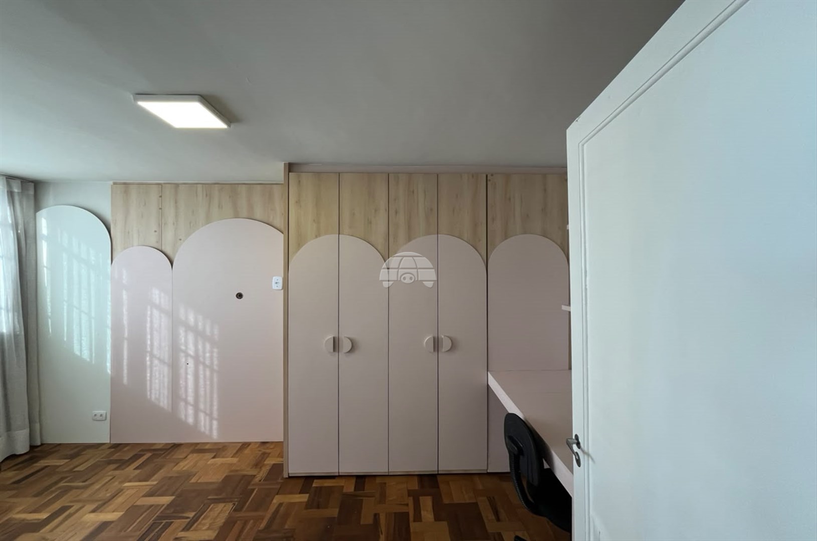 Apartamento para alugar em Cristo Rei, Curitiba — Outrasul Imobiliária