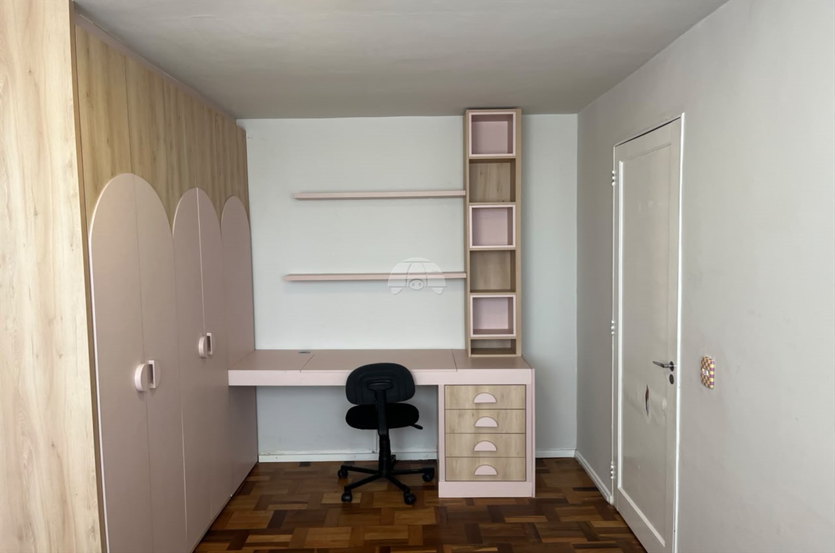 Apartamento para alugar em Cristo Rei, Curitiba — Outrasul Imobiliária