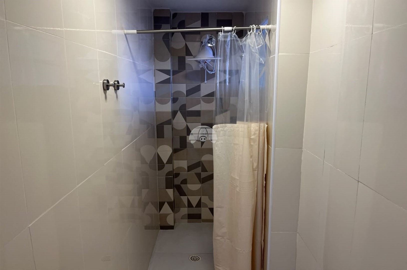 Apartamento para alugar em Cristo Rei, Curitiba — Outrasul Imobiliária