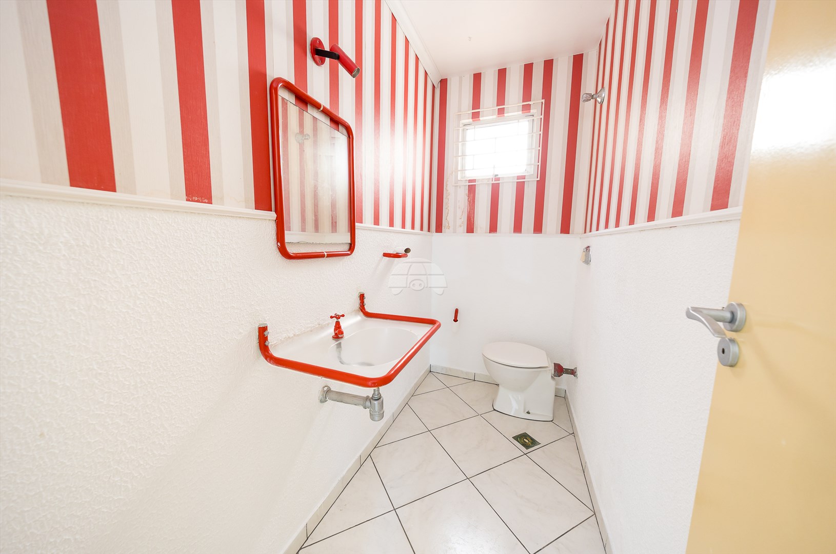 Casa para alugar em Capão Da Imbuia, Curitiba — Portal Chave Fácil