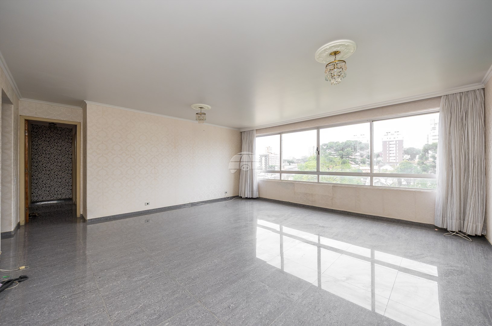 Apartamento para alugar em São Francisco, Curitiba — Portal Chave Fácil