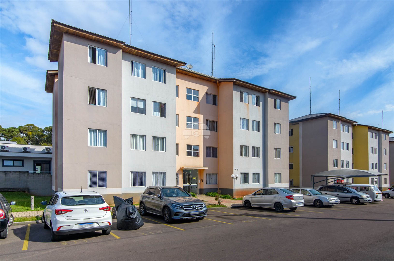 Apartamento à venda em Roça Grande, Colombo — Portal Chave Fácil