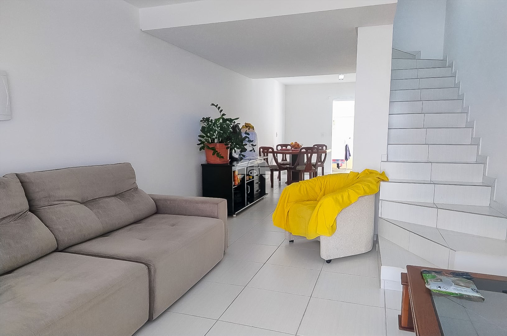 Sobrado à venda em Iririú, Joinville — Portal Chave Fácil