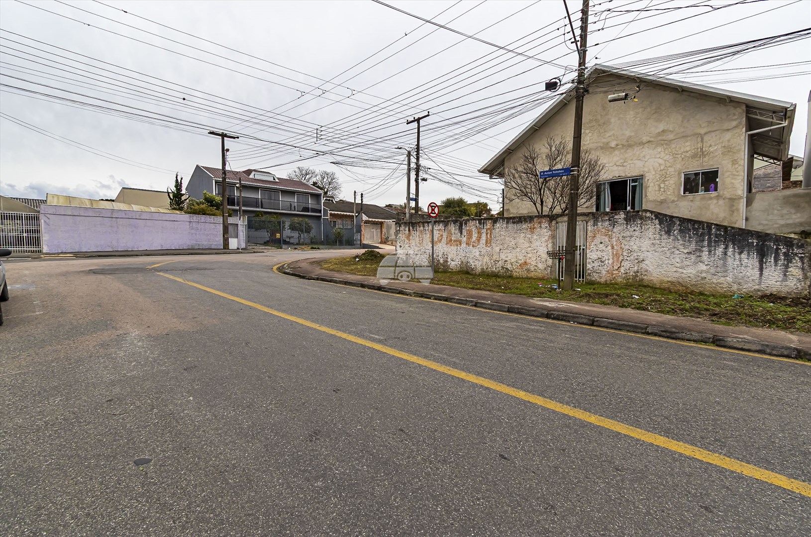 Casa à venda em Capão Raso, Curitiba — Portal Chave Fácil
