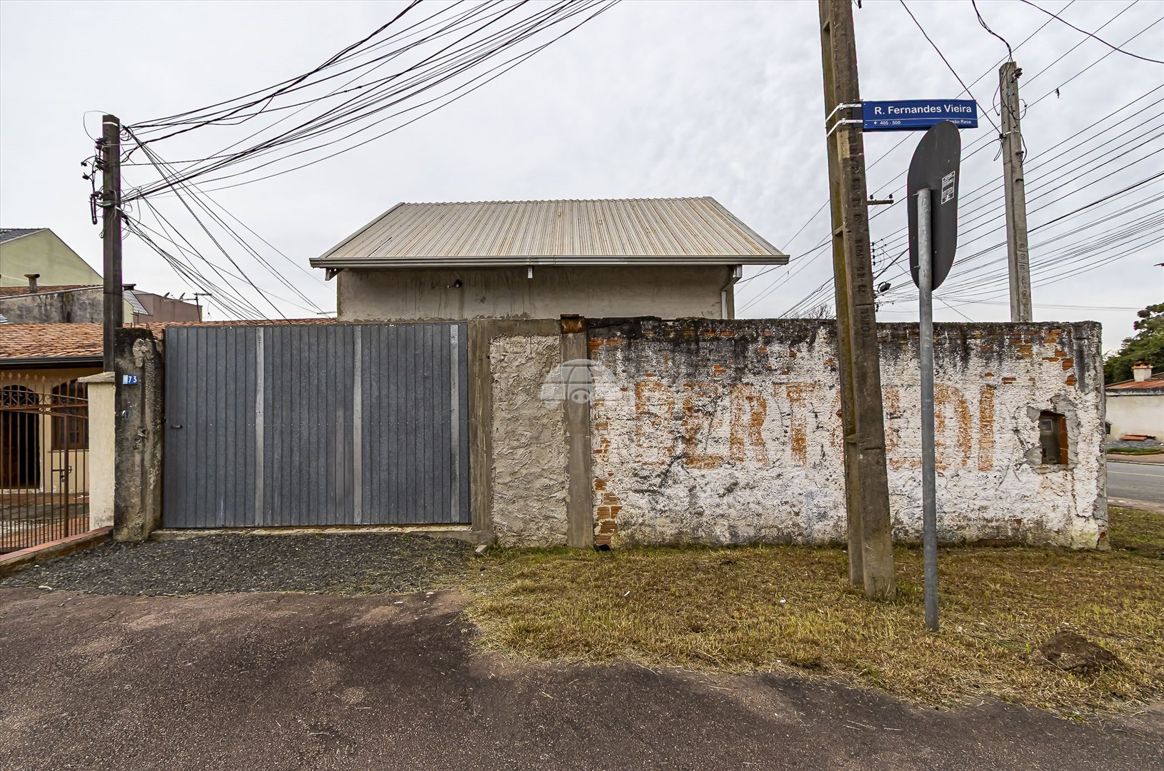Casa à venda em Capão Raso, Curitiba — Portal Chave Fácil