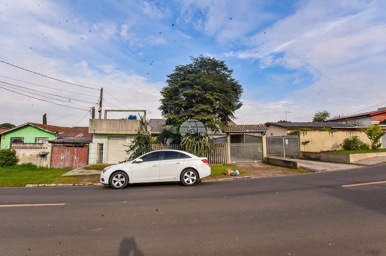 Casa Comercial/Residencial para Venda no Bairro Hauer ref. 229583 (1 / 10)