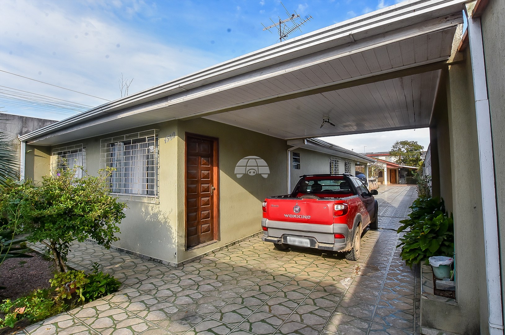 Casa Comercial/Residencial para Venda no Bairro Hauer ref. 229583 (2 / 10)