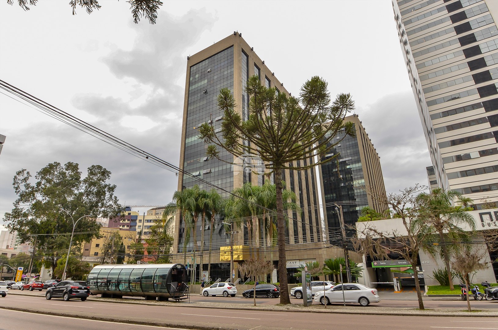 Sala/Conjunto Comercial à venda em Centro Cívico, Curitiba — Construa Assessoria Imobiliária