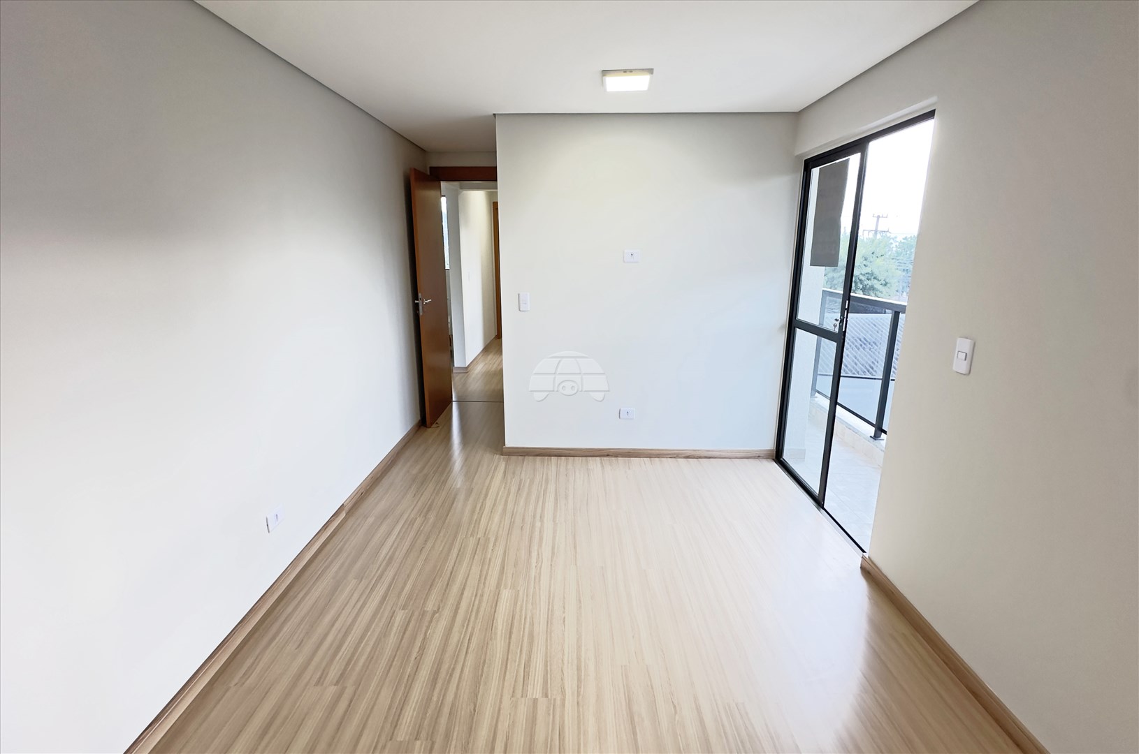 Apartamento para alugar em Vila Santa Helena, Colombo — Portal Chave Fácil