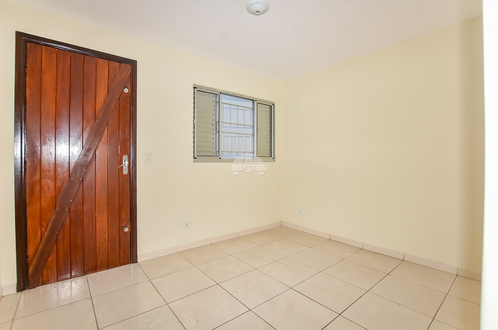Casa à venda em Cajuru, Curitiba — Portal Chave Fácil