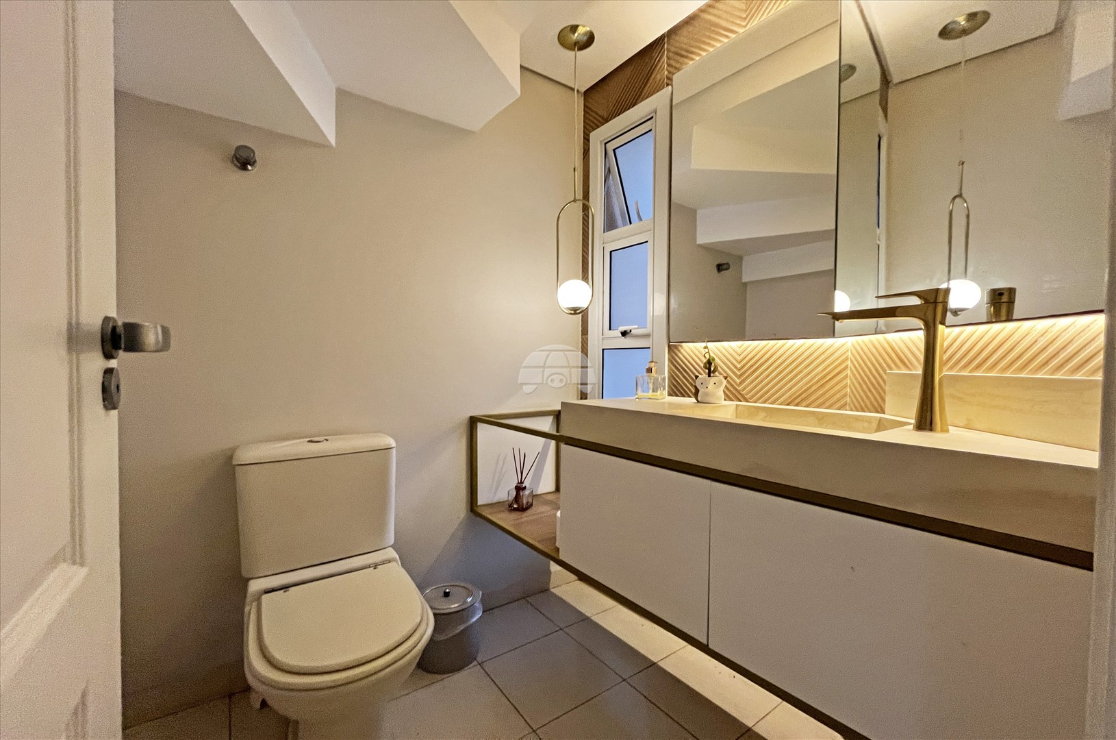 Casa para alugar em Boa Vista, Curitiba — Casa ao Lado - A sua imobiliária em Curitiba