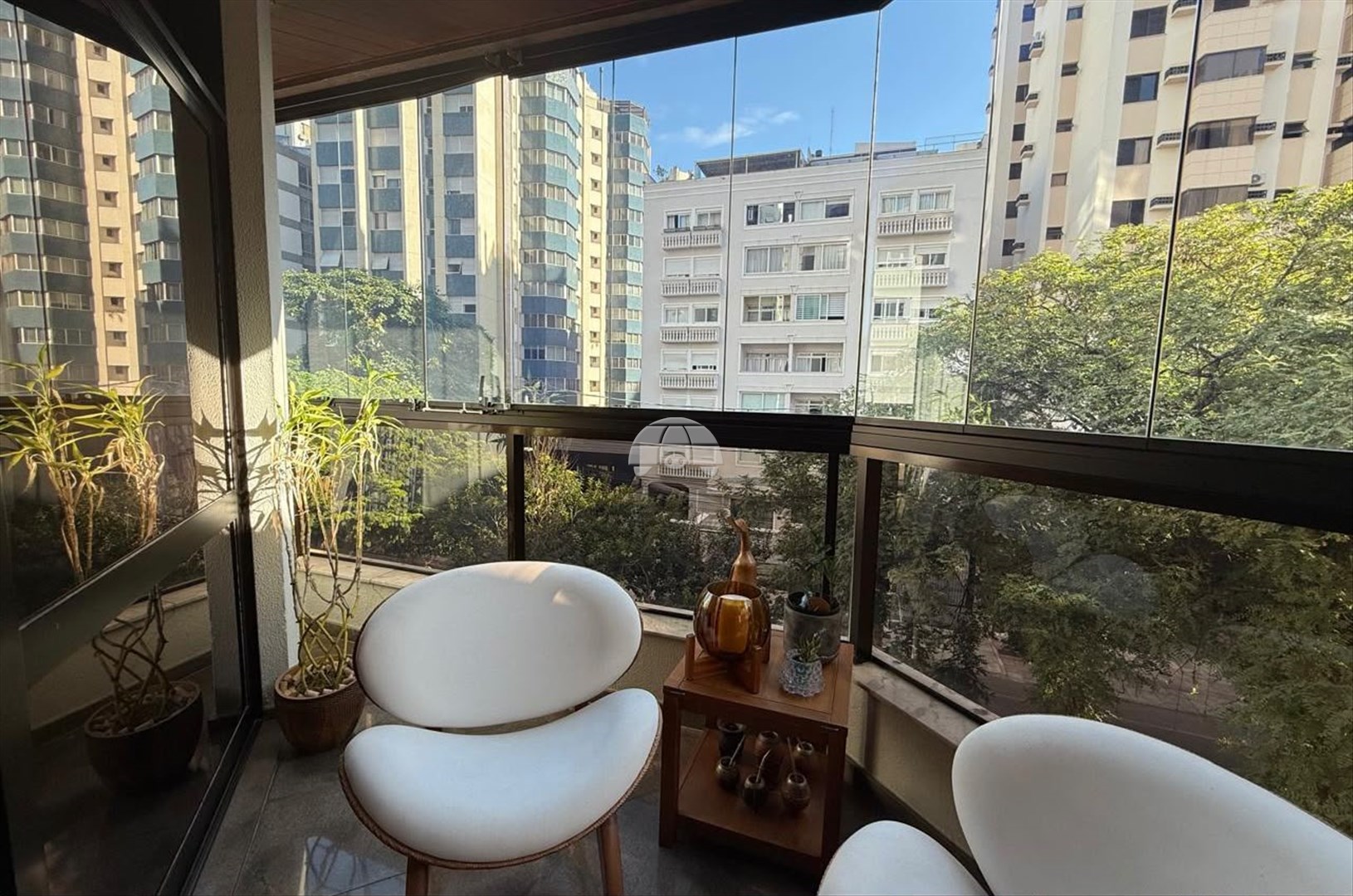 Apartamento Residencial para Venda no Bairro Centro ref. 229698 (1 / 10)