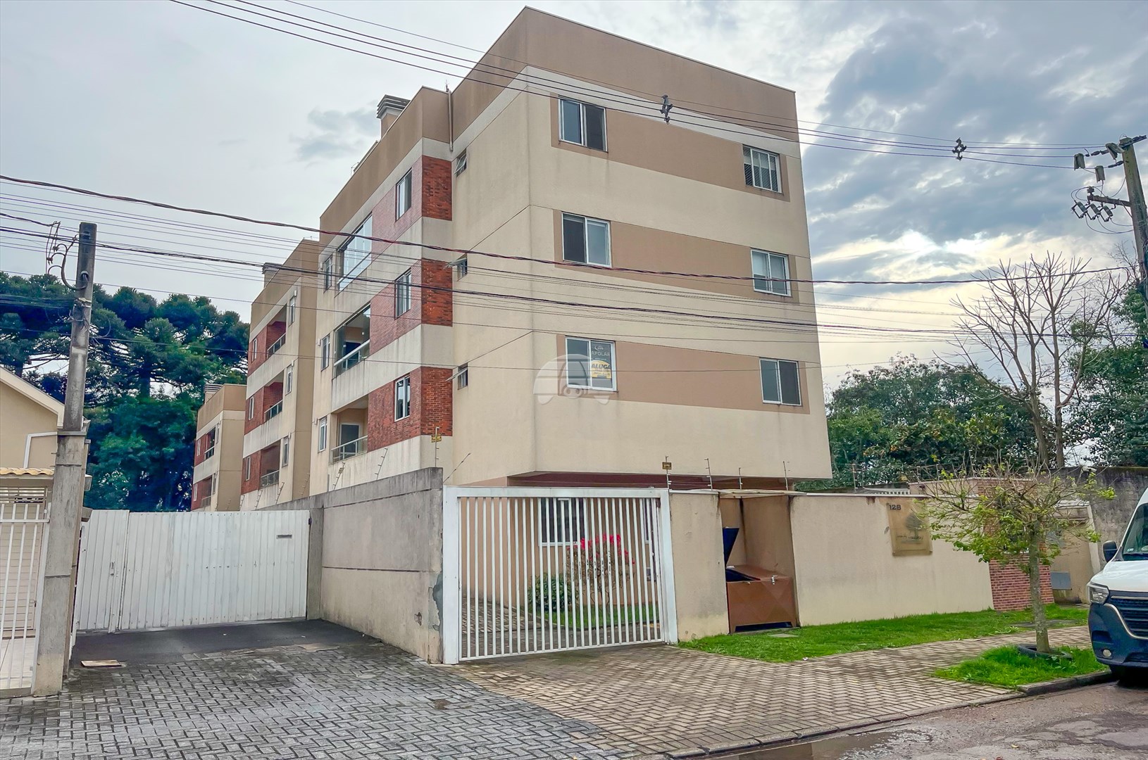 Apartamento Residencial para Locação no Bairro Alto Boqueirão ref. 89017 (1 / 10)