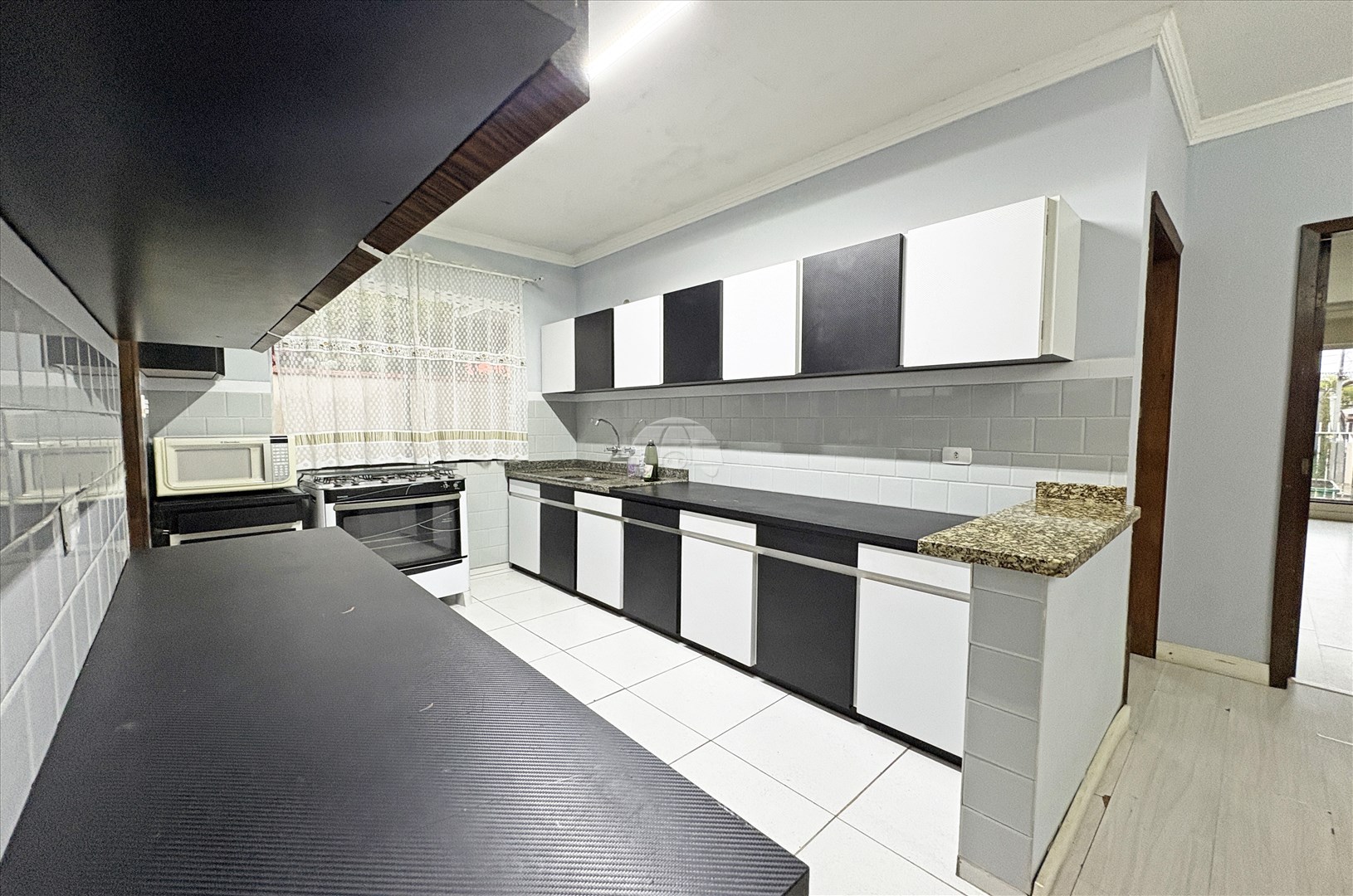 Casa Comercial/Residencial para Locação no Bairro Ahú ref. 109266 (10 / 10)