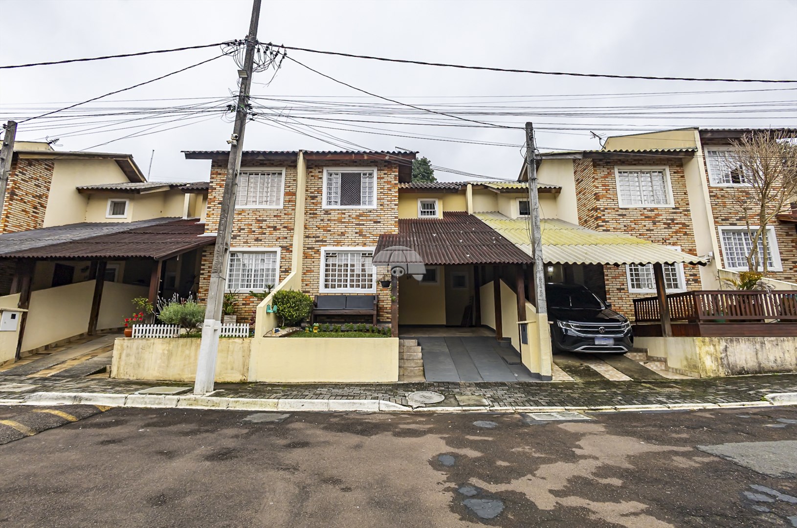 Casa à venda em Santa Cândida, Curitiba — Portal Chave Fácil