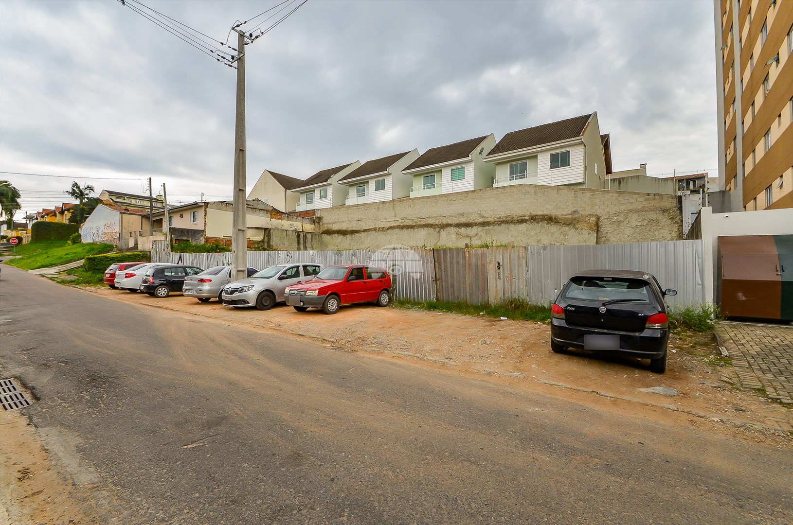 Terreno/Área à venda em Tingui, Curitiba — Portal Chave Fácil