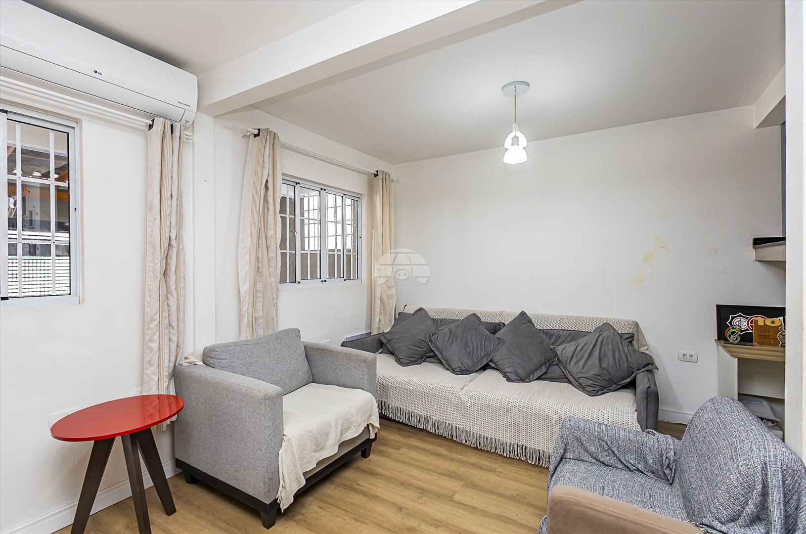 Casa à venda em Xaxim, Curitiba — Portal Chave Fácil